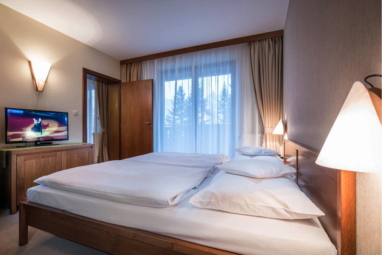 Hotel Rozsutec Terchová Buitenkant foto